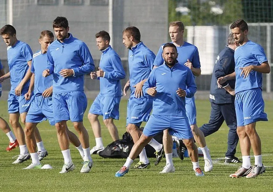 "Левски" в Правец без Гаджев, Чмовш и Генков