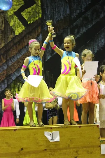 Танцьори показаха талант и стил в Благоевград