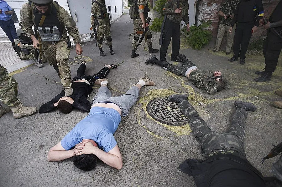 Свалиха украинска летяща крепост (ОБЗОР)