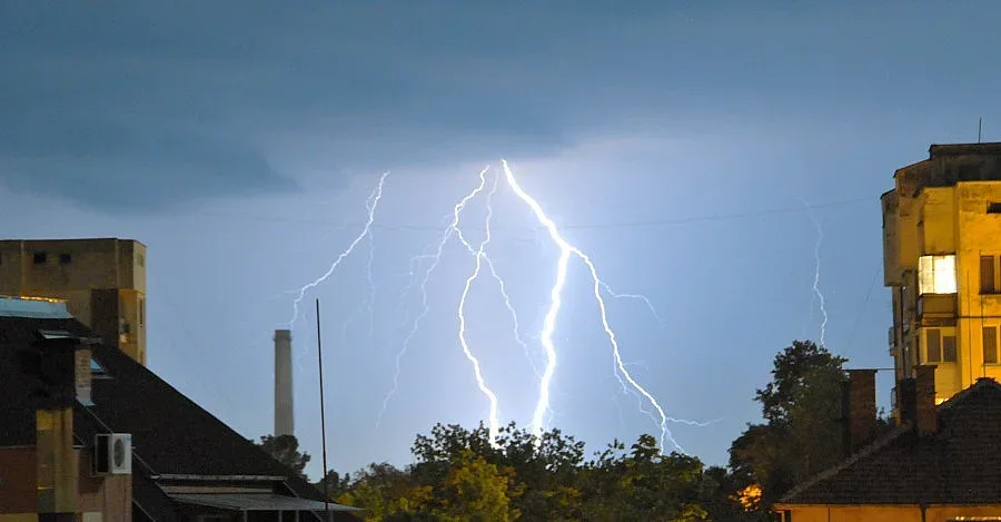 Гръмотевични бури на 15 юни