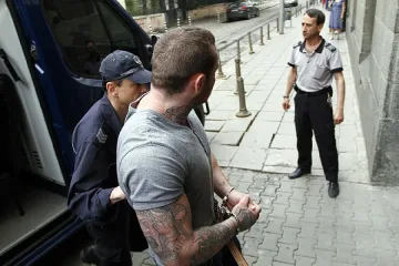 Оставиха убиеца на Емил в ареста