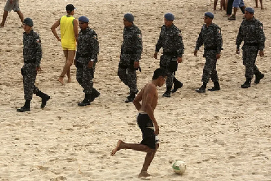 Интерпол: Не разследваме мачове от Мондиал 2014