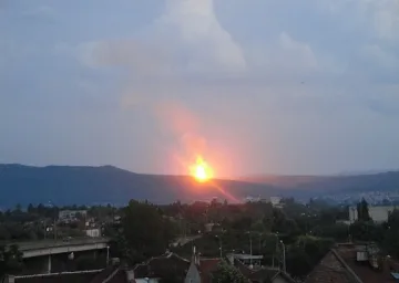 Взрив и пожар в оръжейна край Казанлък (ОБЗОР)