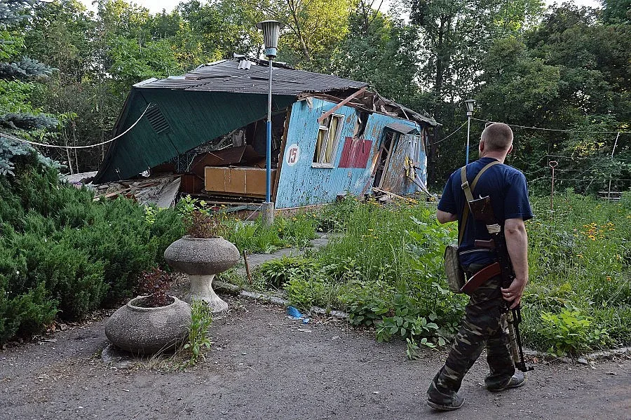 Над Луганск свалиха украински военен самолет