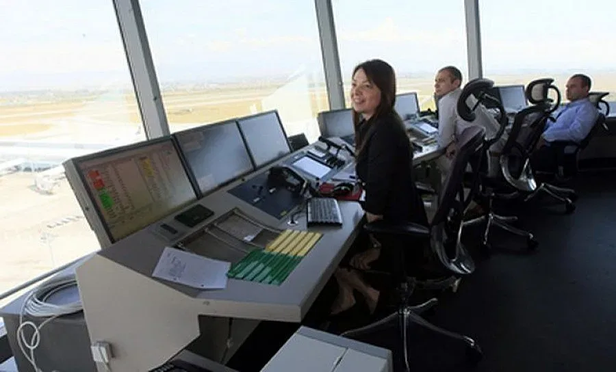 Самолети изчезнали в небето над Европа