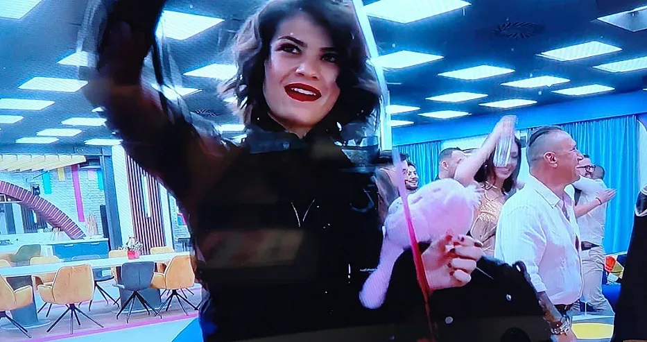 Скандална участничка напусна "Биг Брадър"