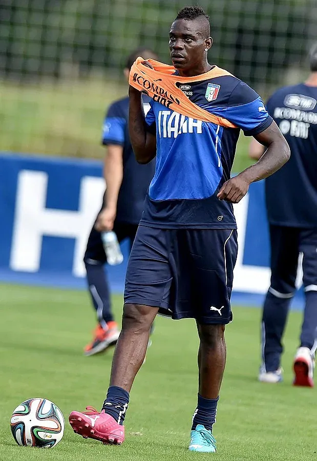 В Италия: Балотели и Бербатов стават съотборници