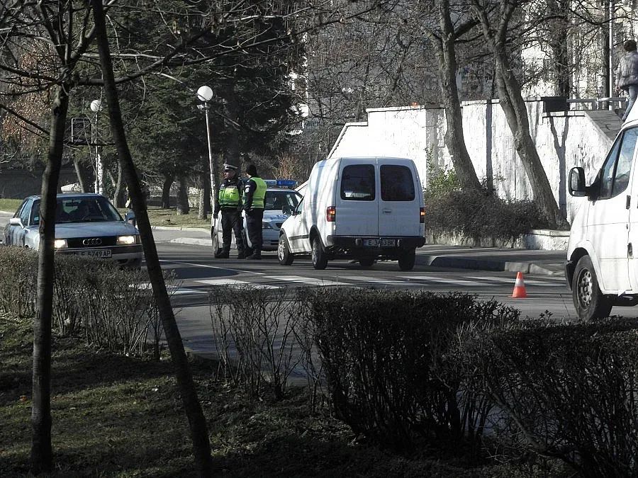 Почина блъснатата на пешеходна пътека жена в Сливен