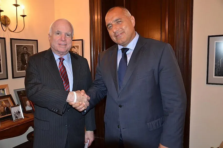 Борисов и Маккейн обсъдиха "Южен поток"