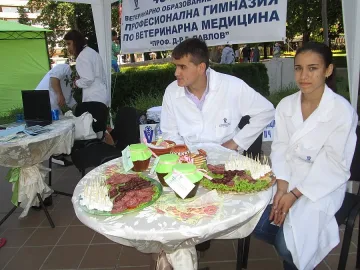 Дни преди старта на кампанията по прием професионалните гимназии предсдтавиха над 50 професии 