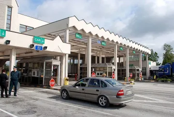 Безхаберие затваря за българите Бяло море