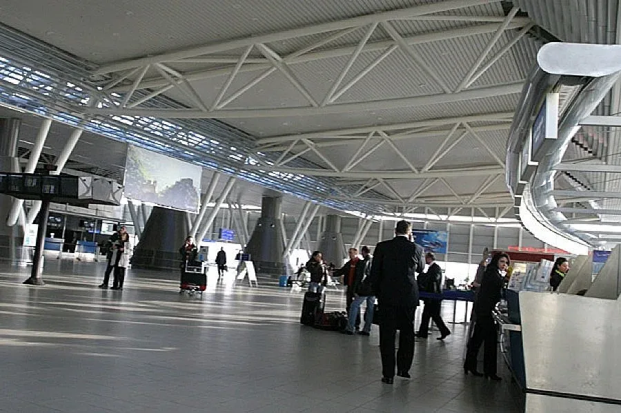 15 туристически маршрута с над 30 обекта рекламира на летище София Добруджа