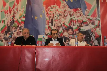 Орешарски недоволен от червени във властта