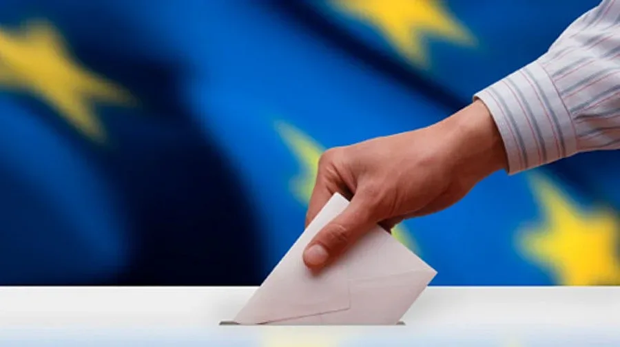 По 1000 лева глоба за 10 партии заради плакати