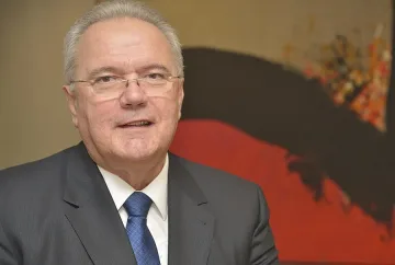 И мен ужилиха с 200 евро за обувки в интернет