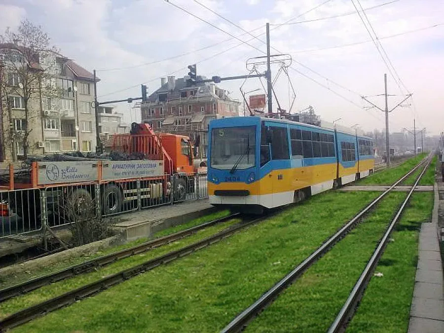 Първите зелени трамвайни релси ще са на Руски паметник