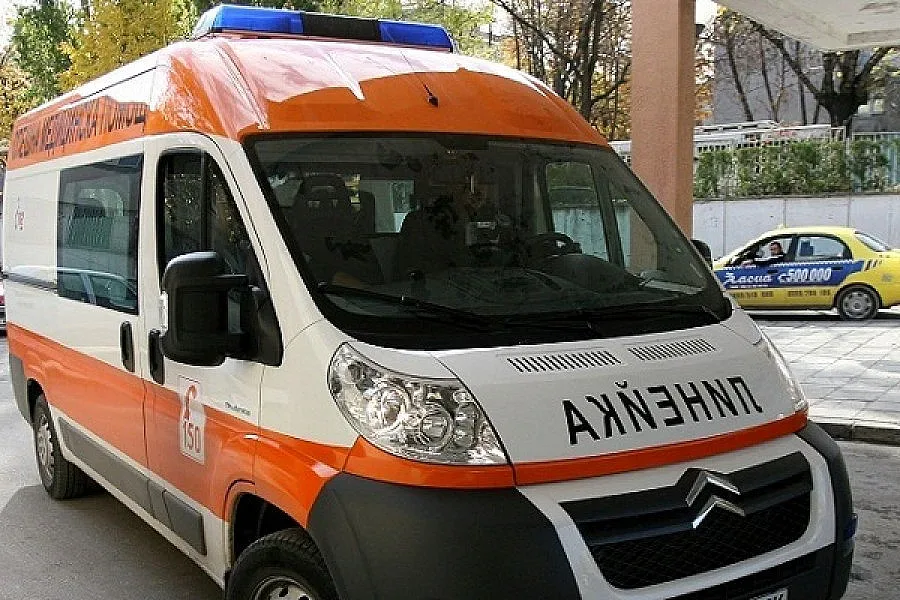 Мъж се простреля с ловна пушка в корема