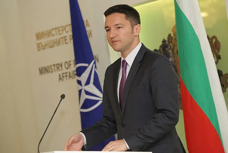 Вигенин: Реализацията на "Южен поток" не е под заплаха