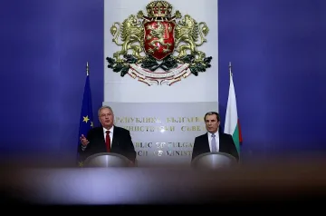 Орешарски иска повишаване защитата на потребителите