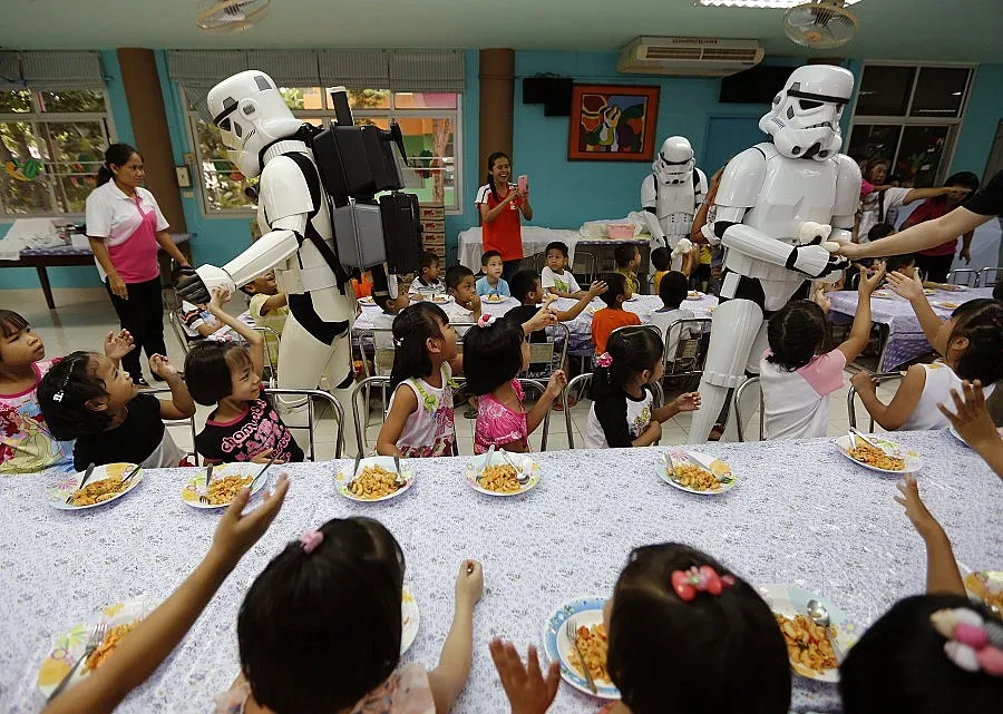 Хунтата връща щастието в Тайланд