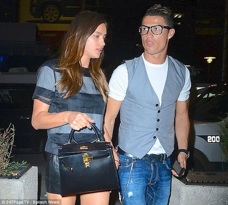 Роналдо на бокс с Ирина и 50 сент