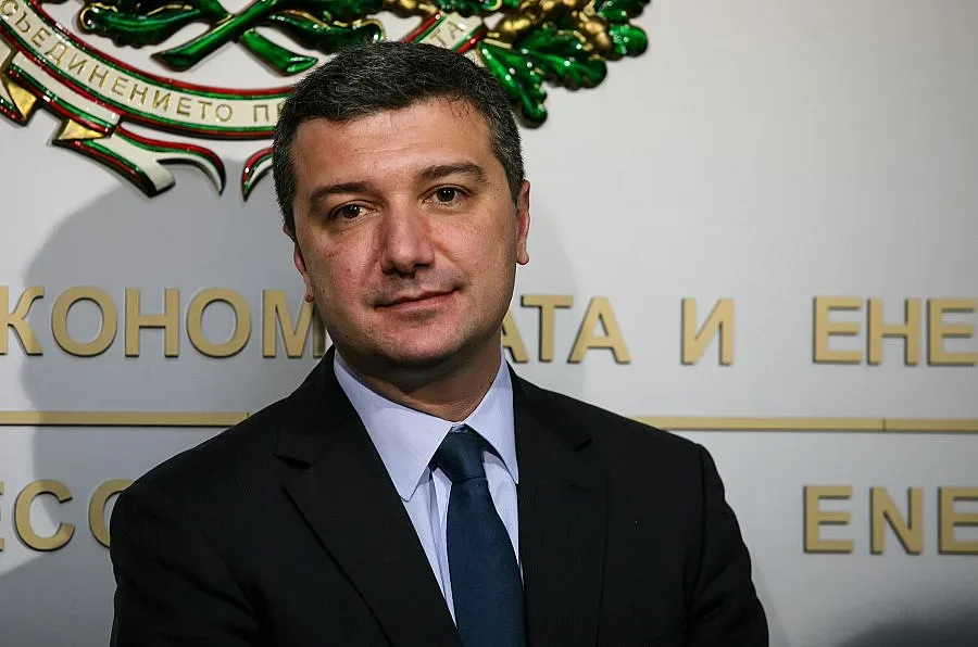 Стойнев: Въпросът не е дали, а как да се строи „Южен поток"
