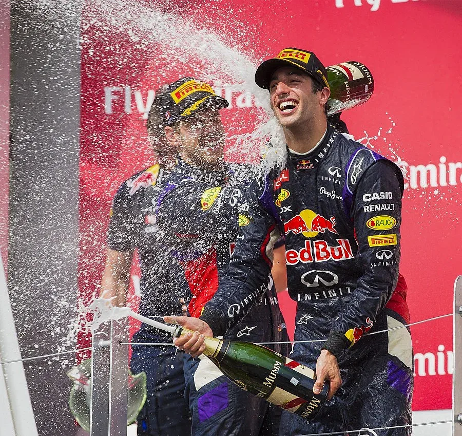 Рикардо и Ред Бул с първа победа в Канада