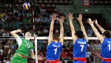 Волейболните ни национали с нова загуба от Сърбия