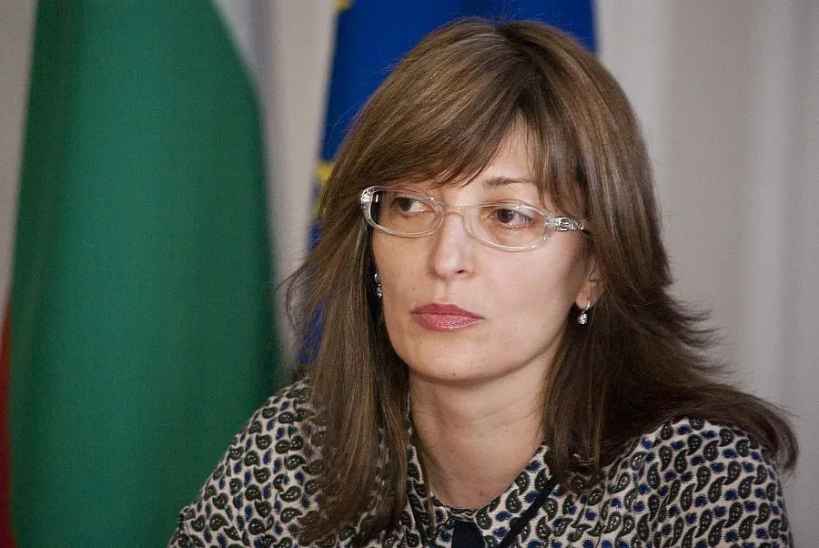 Не бива да бавят вота заради бюджета