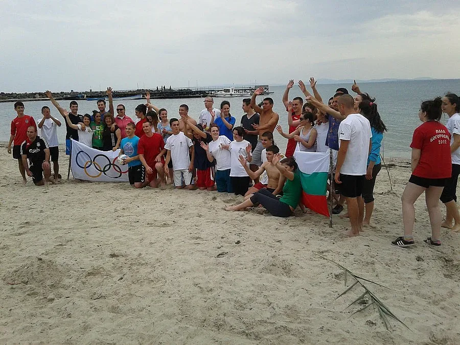 Закриха с карнавал Олимпийската академия в Несебър