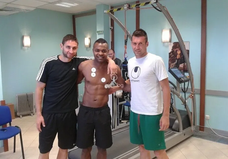 Тунчев, Камбуров и Маркиньос почнаха с ЦСКА