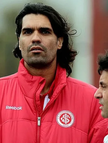 Коментатор загина при катастрофа с хеликоптер