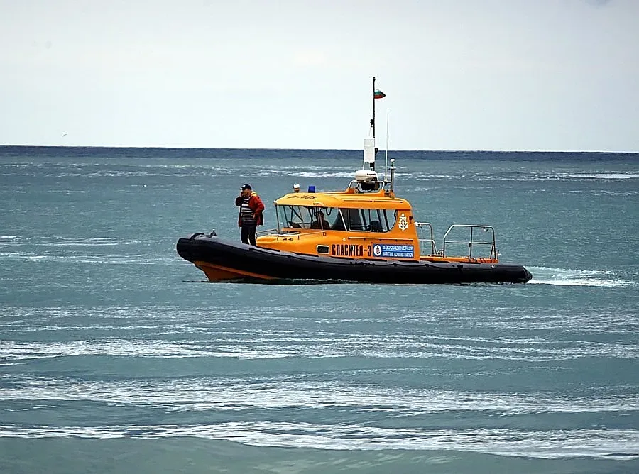 Валя №2 оставя сираче на годинка?