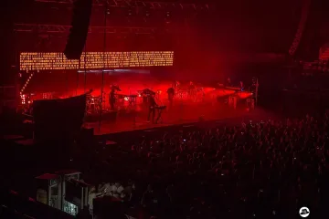 Масив Атак побъркаха 3000