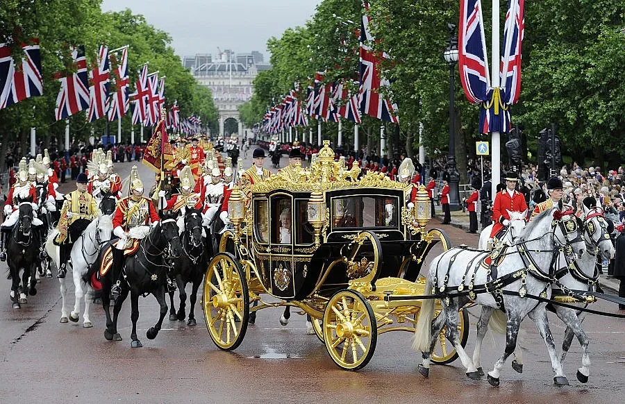 Музей на колела ще вози Елизабет Втора
