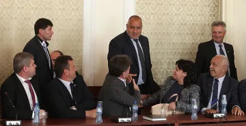 Кметовете на ГЕРБ поискаха оставката на правителството