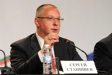 Странишев отвръща на Местан