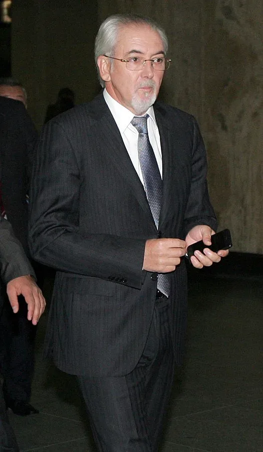 Изненадата на ДПС: Горчиво кафе за Станишев