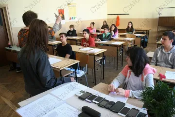 Питат в нета кога да завършваме гимназия