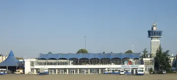 Превозвачи окупираха бургаското летище