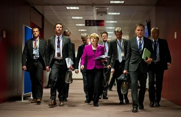 Г-7 заплаши Русия, готви поредна порция санкции