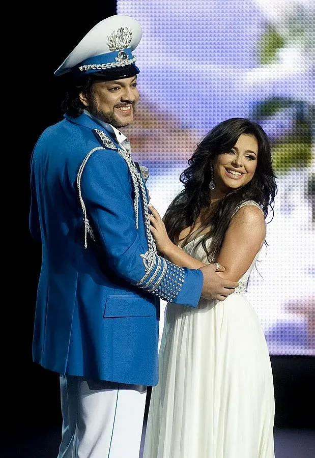 Филип детронира Алла