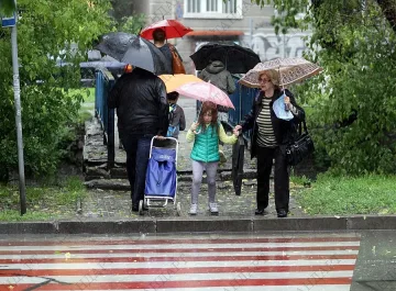 Пореден облачен и дъждовен ден от седмицата