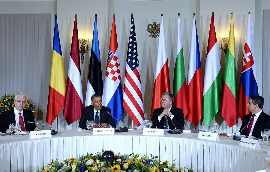 Плевнелиев: Трябва да засилим връзките си в отбраната