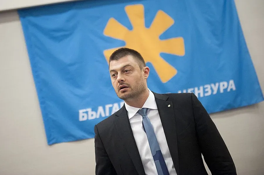 Бареков: Кабинетът води държавата към фалит