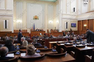 Депутатите обсъждат заем от 1,5 млрд. евро