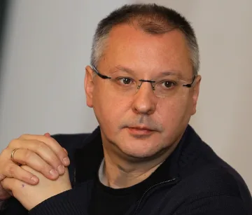 БСП даде заден за Станишев премиер