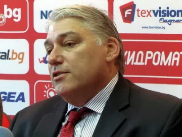 Война в ЦСКА за база и школа