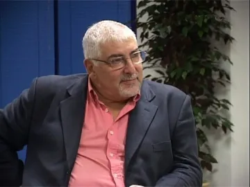 Купили нова риза на Букай заради Първанов