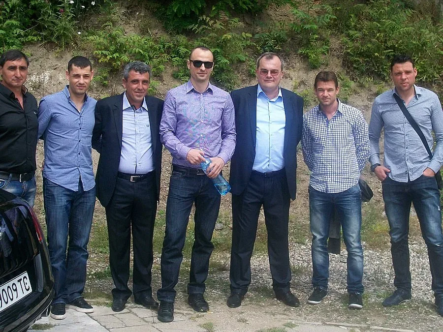 СНИМКИ: Бербатов награди победители в детски турнир